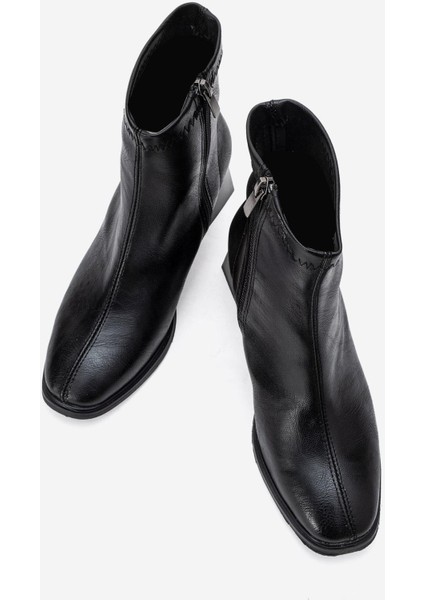 Sade Streçli Küt Burunlu Bot SİYAH CİLT indirimleri