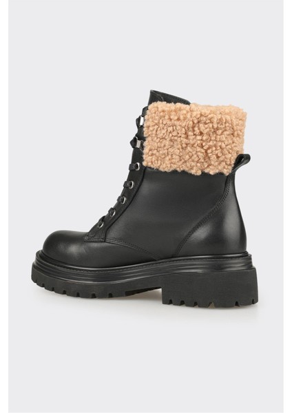 Siyah Kadın Günlük Bot modelleri