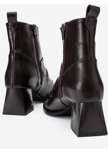 Sade Çift Tokalı Küt Burunlu Topuklu Bot KAHVE CİLT indirimleri