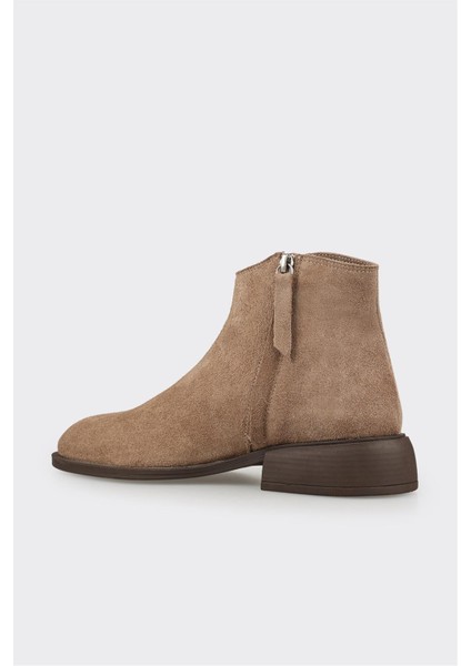 Vizon Deri Kadın Klasik Bot modelleri