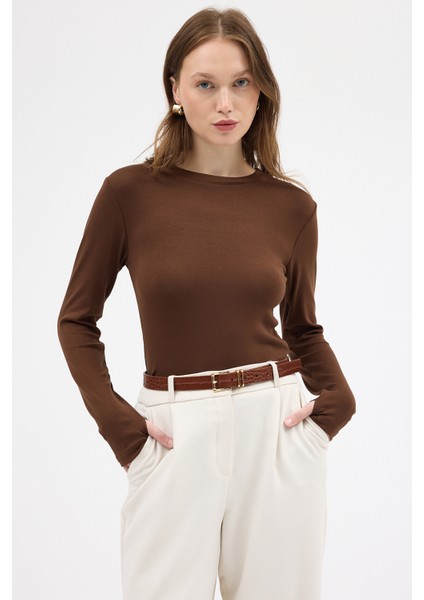 Kahve Premium/Viskoz Yumuşak Kumaşlı Parmak Geçmeli Crop Bluz 8162A modelleri
