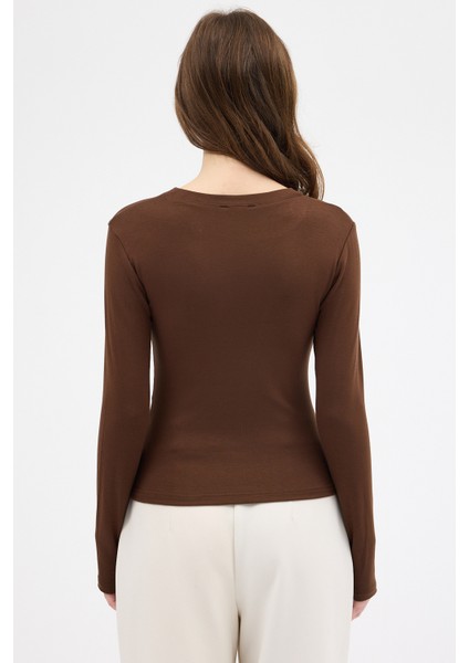 Kahve Premium/Viskoz Yumuşak Kumaşlı Parmak Geçmeli Crop Bluz 8162A