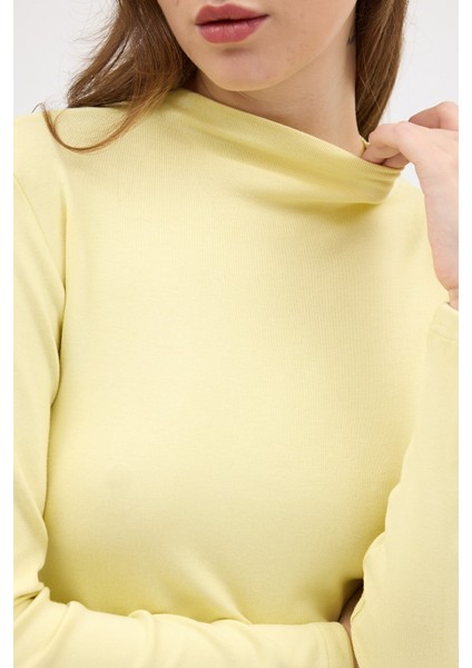 Sarı Yarım Boğaz Uzun Kollu Body 2069 indirimleri