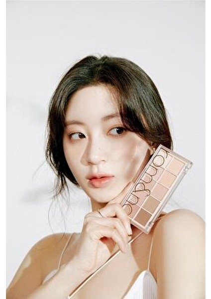 Yoğun Pigmentli Mat Göz Farı Paleti Shadow Garden 10 Renk Krem Yapılı indirimleri