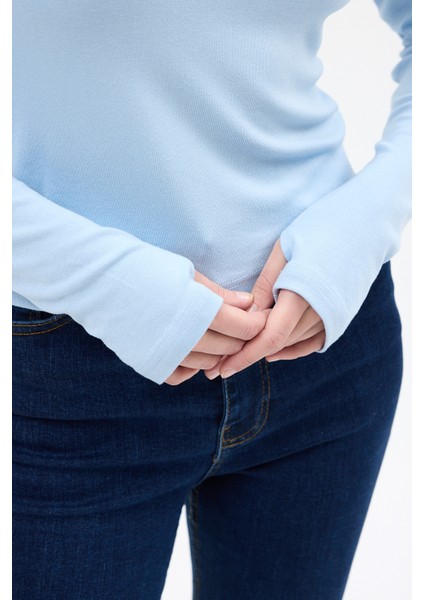 Mavi Premium/Viskoz Yumuşak Kumaşlı Parmak Geçmeli Crop Bluz 8162A indirimleri