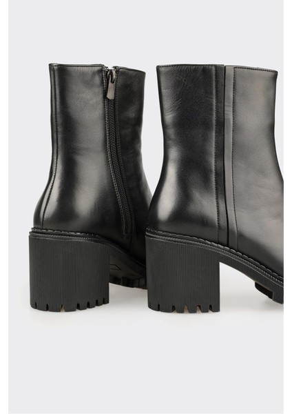 Siyah Deri Kadın Günlük Bot fırsatları