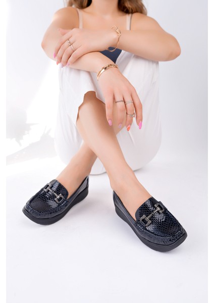 Kadın Hakiki Deri Lacivert Anatomik Taban Rahat Ayakkabı