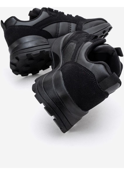 Bağcılklı Kadın Spor Ayakkabı Siyah Siyah fırsatları