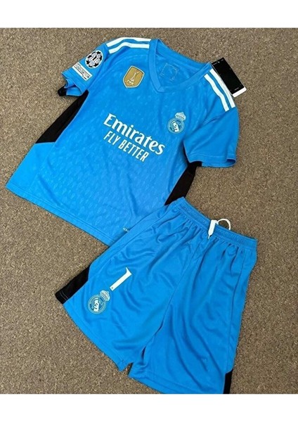 R.e.a.l M.a.d.r.i.d 2022/23 Sezonu Thibaut Courtois Kaleci Çocuk Forması fırsatları