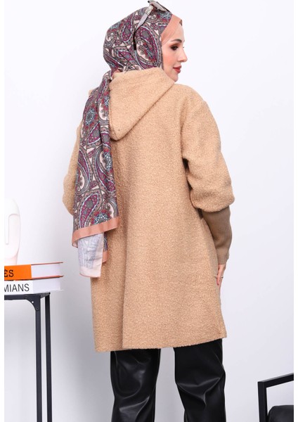 Bisküvi Kapşonlu Buklet Kaban fırsatları