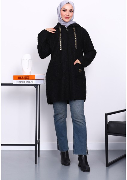 Siyah Kapşonlu Cepli Buklet Kaban fiyatları