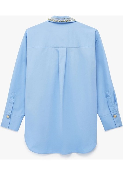 Kadın Koton x Melis Ağazat - Uzun Kollu Yakası Taş Detaylı Oversize Poplin Gömlek 6WAK60062EW modelleri