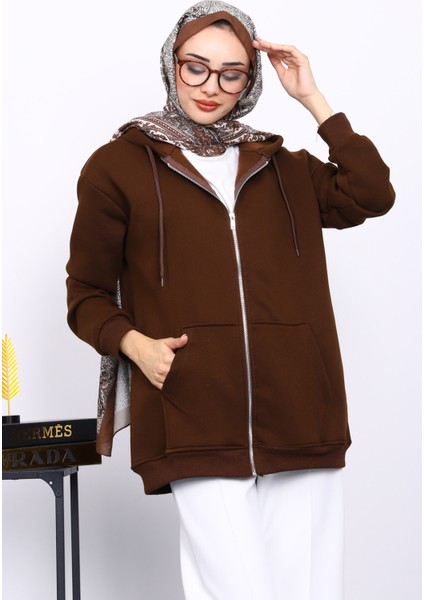 Kahverengi Cepli Fermuarlı Üç İplik Şardonlu Hırka