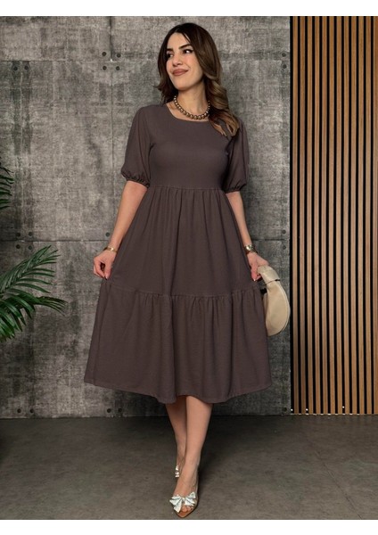 Kadın Kısa Kollu Yakası Açık Katlı Bürümcük Balon Elbise