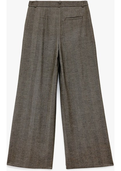 Kadın Koton x Sima Tarkan - Cepli Pile Detaylı Geniş Paça Palazzo Pantolon 6WAK40073EW indirimleri