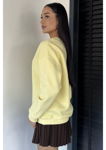 Kadın Bisiklet Yaka Şardonlu Ön Taş Işlemeli Sweatshirt P-00018610 fırsatları