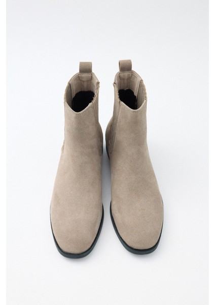 Bot 2521 - Yanları Lastikli Bilek Boy Vizon Süet Kadın Bot