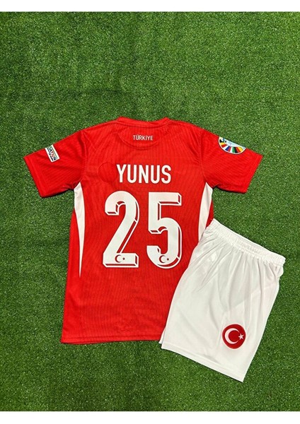 Türkiye Euro 2024 Yunus Akgün Iç Saha Çocuk Forması (Kırmızı) modelleri