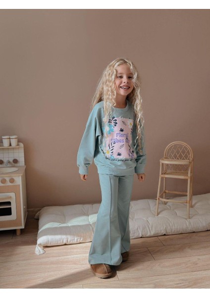 Cg Kids Floral Vibes Baskılı Su Yeşili Kız Çocuk 2 Iplik Alt Üst Takım Süper Kalite Kumaş Ispanyol Paça modelleri