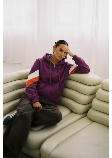 Kadın Fermuarlı Kapüşonlu Cepli Mor Polar Sweatshirt