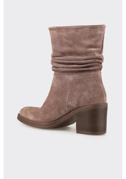 Kahve Deri Kadın Günlük Bot modelleri