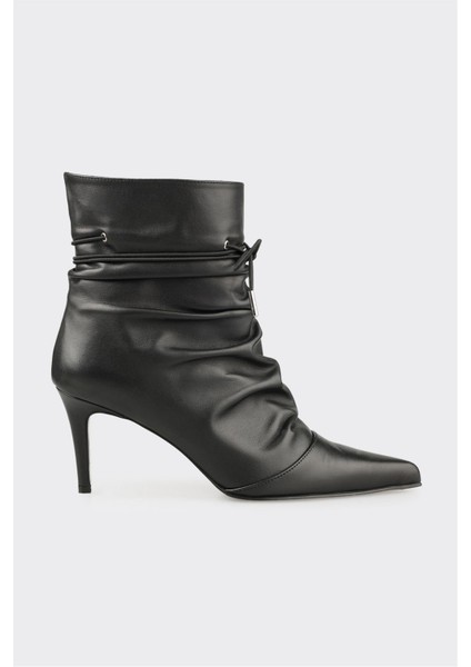 Siyah Deri Kadın Klasik Bot