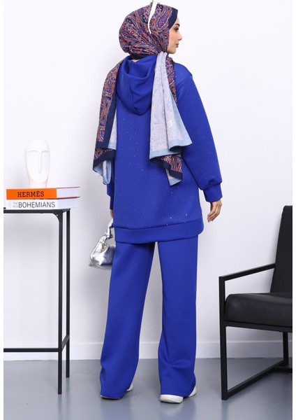 Saks Mavi Taşlı Scuba Tunik Pantolonlu Takım fırsatları