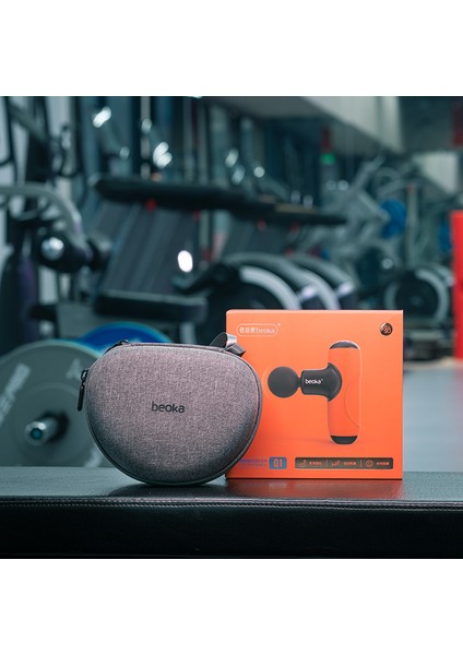 Şarjlı 5 Başlıklı 5 Kademeli Titreşimli Çantalı Profesyonel Mini Masaj Tabancası Q1 modelleri