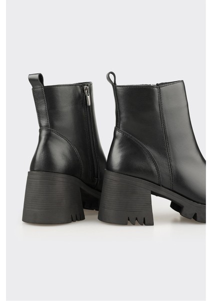 Siyah Deri Kadın Günlük Bot fırsatları