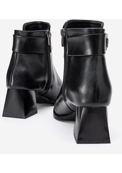 Taşlı Tokalı Küt Burunlu Topuklu Bot SİYAH CİLT fırsatları