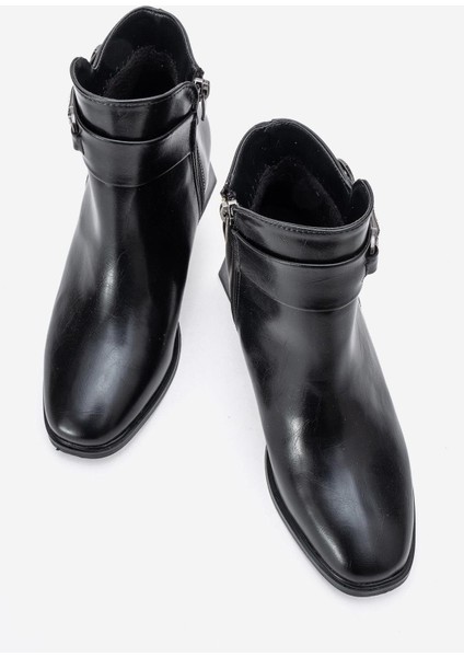 Taşlı Tokalı Küt Burunlu Topuklu Bot SİYAH CİLT indirimleri