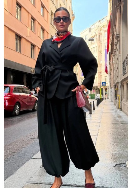 Kadın Kemer Detaylı Blazer Ceket Şalvar Pantolon Şık Takım