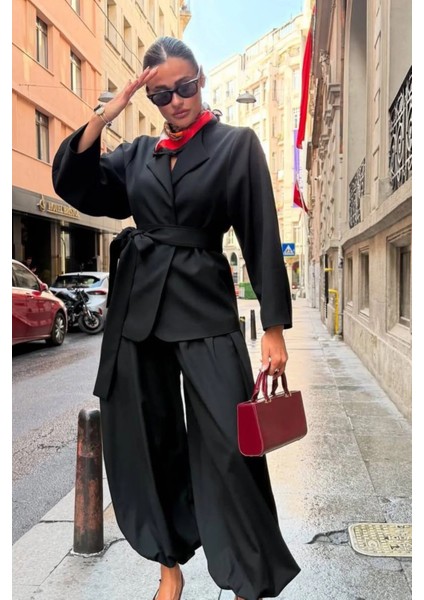 Kadın Kemer Detaylı Blazer Ceket Şalvar Pantolon Şık Takım modelleri