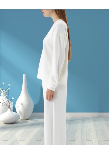 xint Kadın Bisiklet Yaka Dokulu Logo Detaylı Modal Kumaş Oversize Sweatshırt modelleri