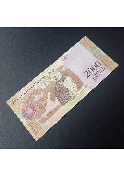 Escoines 3996368F022BBD9157 Venezuela 2000 Bolivar Çil modelleri