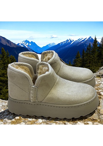 Ug Model Kısa Boy Dikişli Taban Tüylü Bayan Bot Bootie fiyatları