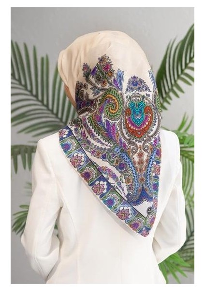 Tivil Ipek Eşarp 60866 - 23 - 0003 Krem Etnik Desen