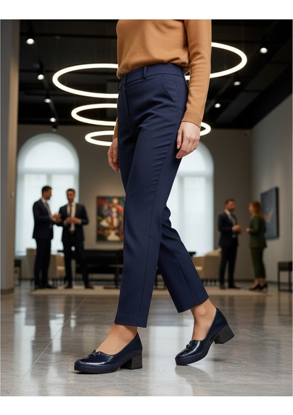 Lacivert Kalın Topuklu Hakiki Deri Kadın Ayakkabı fırsatları