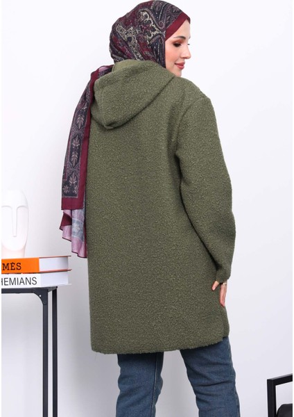 Haki Kapşonlu Cepli Buklet Kaban fırsatları