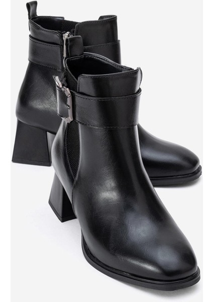 Sade Streçli Topuklu Bot Siyah Cilt