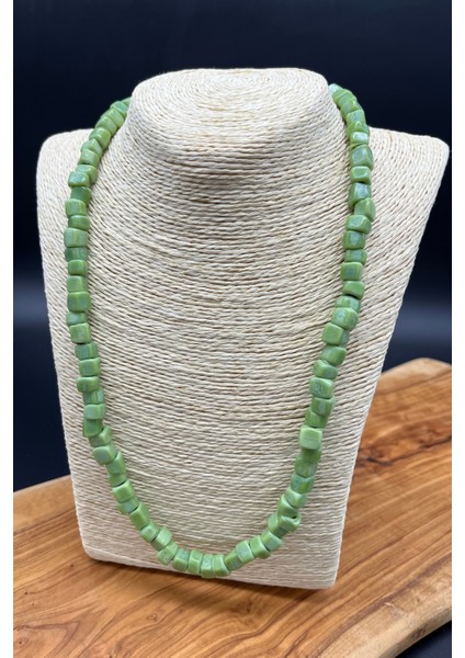 El Yapımı Yeşil Bodrum Cam Boncuk Ayarlanabilir Bohem Kolye indirimleri