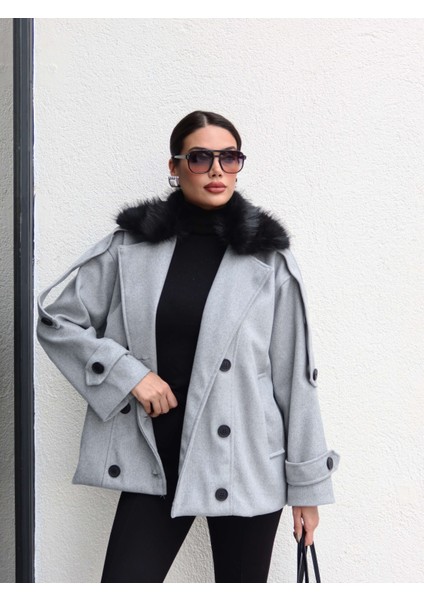Kürk Yaka Düğmeli Kaşe Ceket