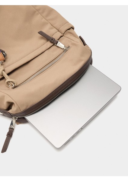 13" Teknik Kumaş Laptop Sırt Çantası fırsatları