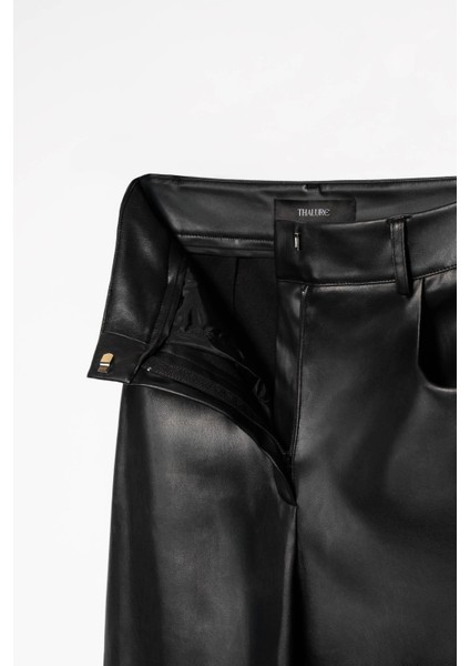 Kadın Siyah Bol Paça Deri Pantolon modelleri