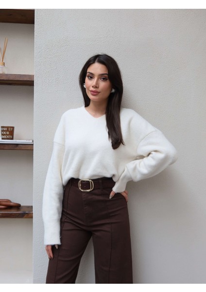 Dikiş Detaylı Geniş Paça Likralı Pantolon fırsatları