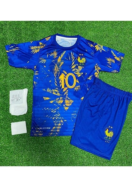 Fransa Yeni Sezon Kylian Mbappe Özel Konsept Çocuk Forması 4'lü Set (Konsept) fırsatları