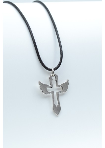 Kanatlı Haç Gümüş Kaplama Deri Ip Kolye