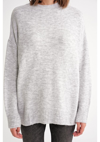 kadın salaş yumuşak dokulu oversize triko kazak indirimleri