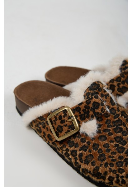 Cancun Kürklü Kadın Vegan Deri Tokalı Leopar Sabo Terlik fırsatları