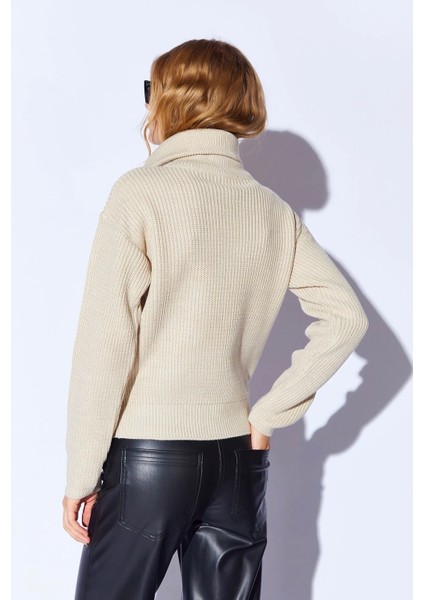 Pamuklu Soft Doku Fermuarlı Yarım Balıkcı Yaka Kadın Kazak modelleri